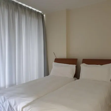 Apartaments Els Quimics Gérone Extérieur photo